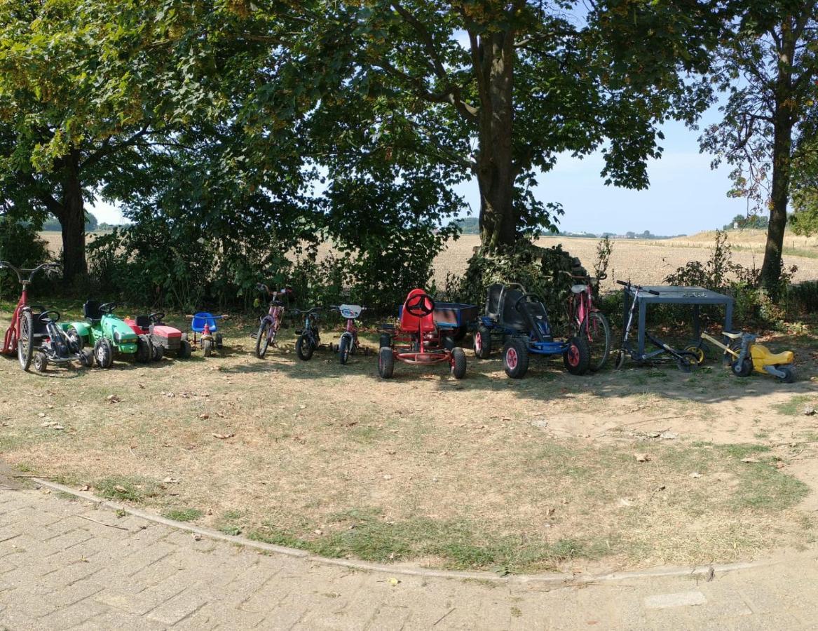 Appartamento “In Oans Oefje” Parel In De Polder! Lewedorp Esterno foto