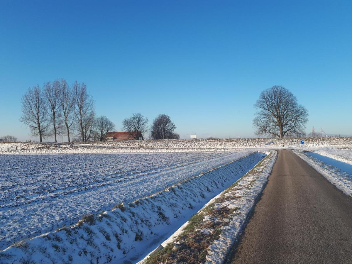Appartamento “In Oans Oefje” Parel In De Polder! Lewedorp Esterno foto